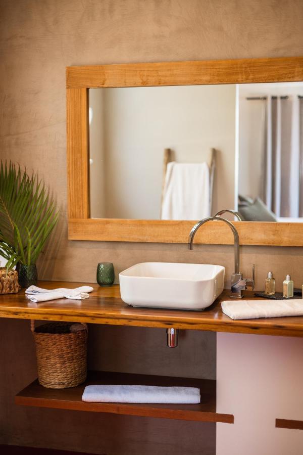 Karibuni Boutique Hotel (Adults Only) Cul de Sac Екстер'єр фото